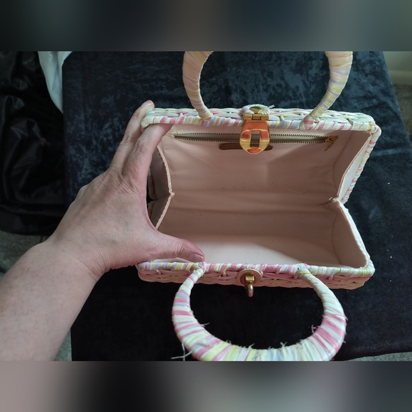 Multicolor Woven Handbag - Picture 3 of 5